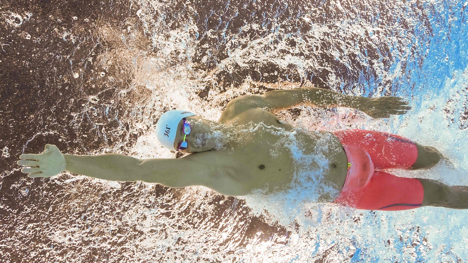 贝尔哈德·福特：用稳定的防守和出色的视野，改变了全黑队的打法